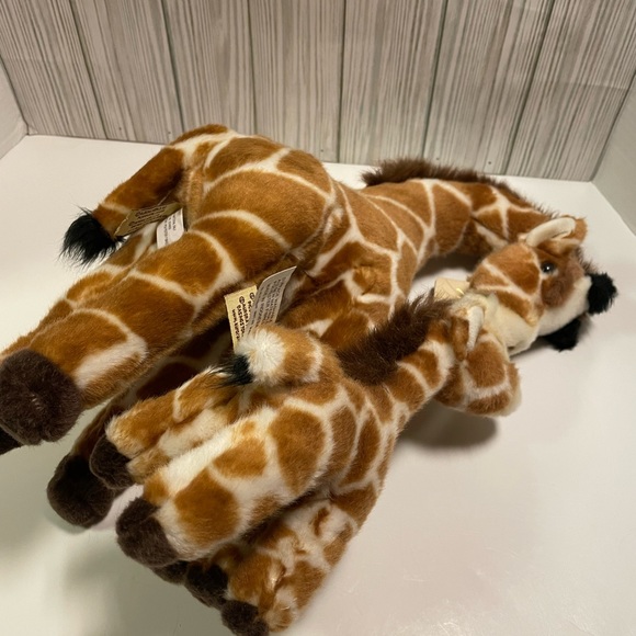 Aurora Miyoni Giraffe Plush - Picture 3 of 7